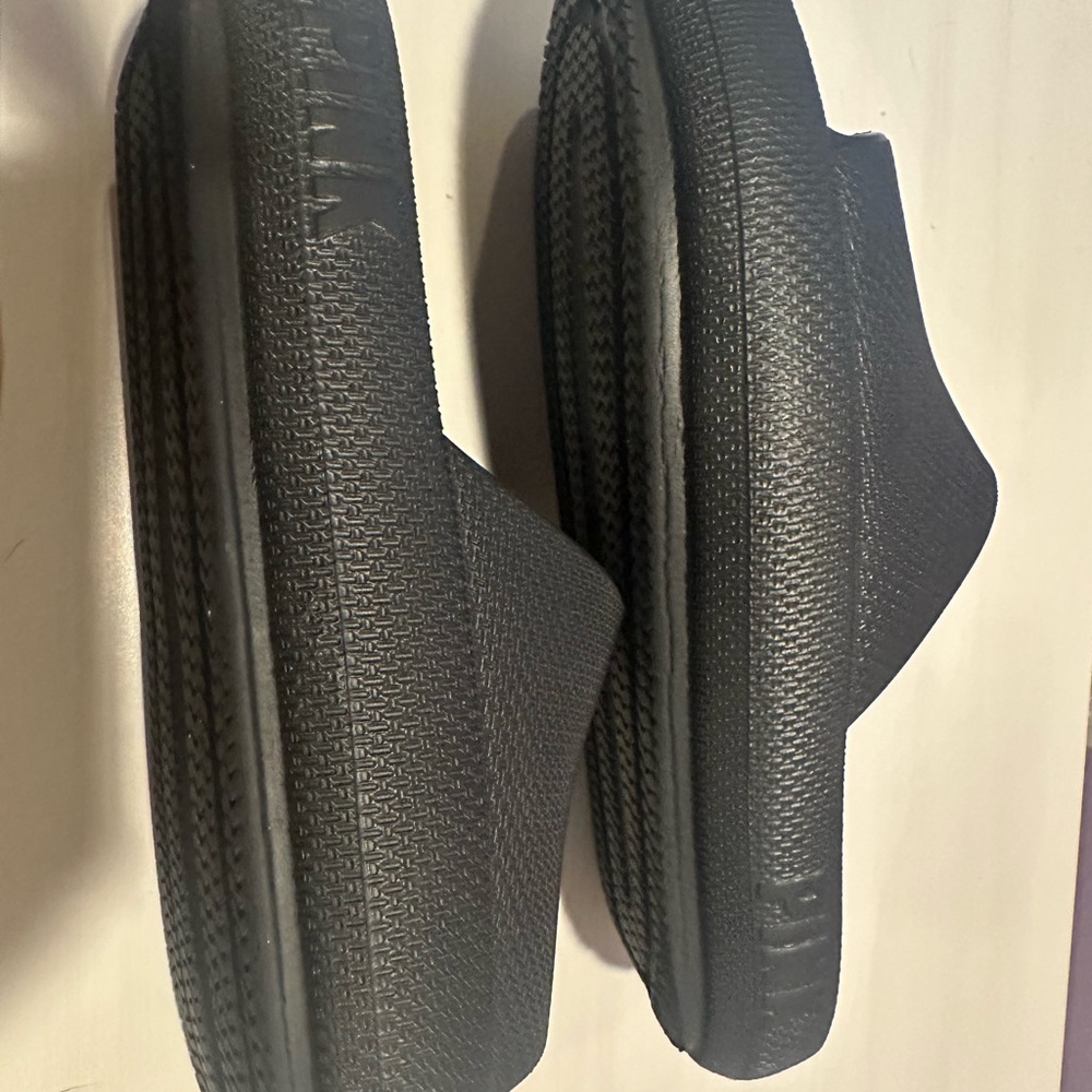 VS PINK slides